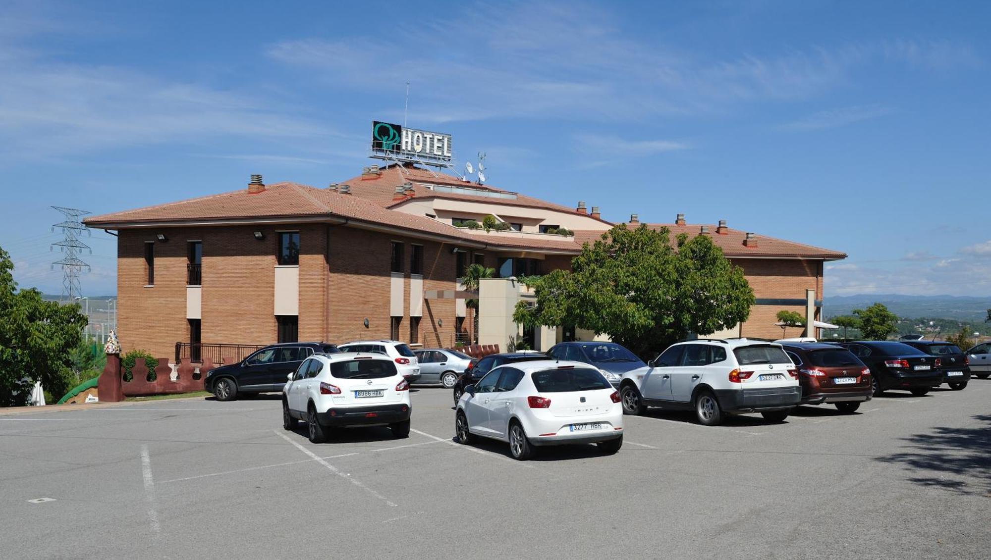 Hotel Els Noguers Манреса Экстерьер фото